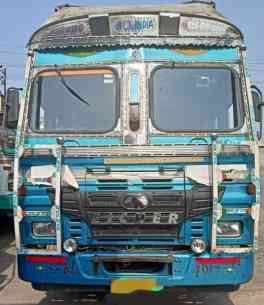 Eicher 5016 Images